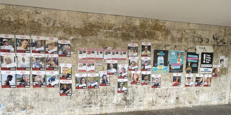 La gauche et la politisation des otages