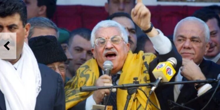 Abu Mazen fête la 20e année de son mandat de 4 ans, et Schumer réclame le départ de Netanyahou