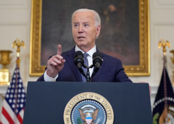 Le conseiller politique de Netanyahou, Ophir Falk, très sceptique sur le discours de Biden