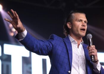 Pete Hegseth, futur Secrétaire américain à la Défense de Trump : « aucune raison de ne pas rétablir le Temple de Jérusalem »
