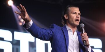 Pete Hegseth, futur Secrétaire américain à la Défense de Trump : « aucune raison de ne pas rétablir le Temple de Jérusalem »