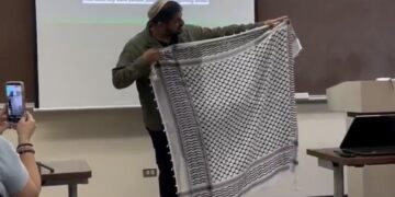 Même leur Keffieh, il n&rsquo;est pas « palestinien » ! (ils l&rsquo;ont volé à l&rsquo;Irak)