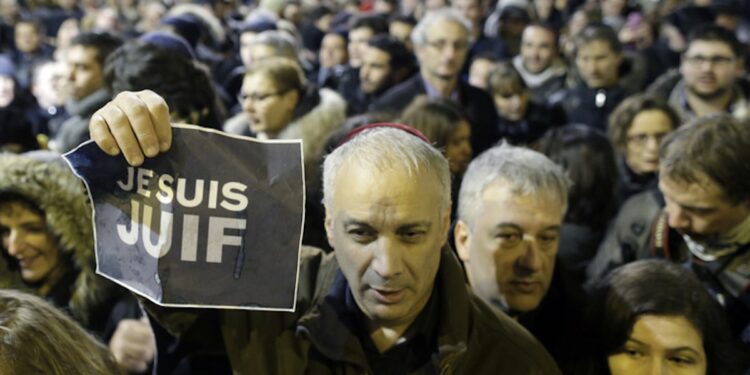 Nous, juifs de France, avons cru en la France. Nous avions tort