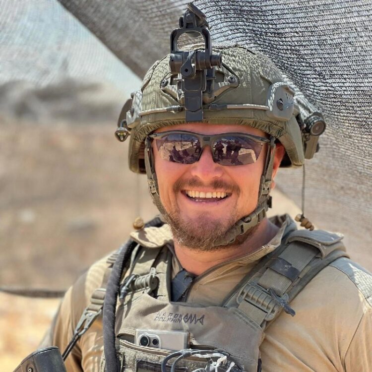 ניצן שפירא הותר לפרסום: רס"ם במילואים ולדימיר לוזה (36) מאשקלון, לוחם בחטיבה 5, נפל בקרב בדרום הרצועה@N12chat...