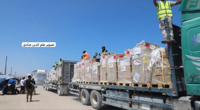 ניר דבוריתיעוד: משאיות סיוע עם תרופות וציוד רפואי הגיעו למחסני משרד הבריאות בחאן יונס באבטחה כבדה@N12chat...