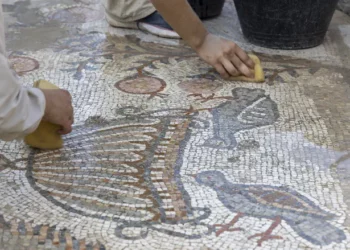 Une inscription de mosaïque pourrait indiquer la plus ancienne maison de retraite connue