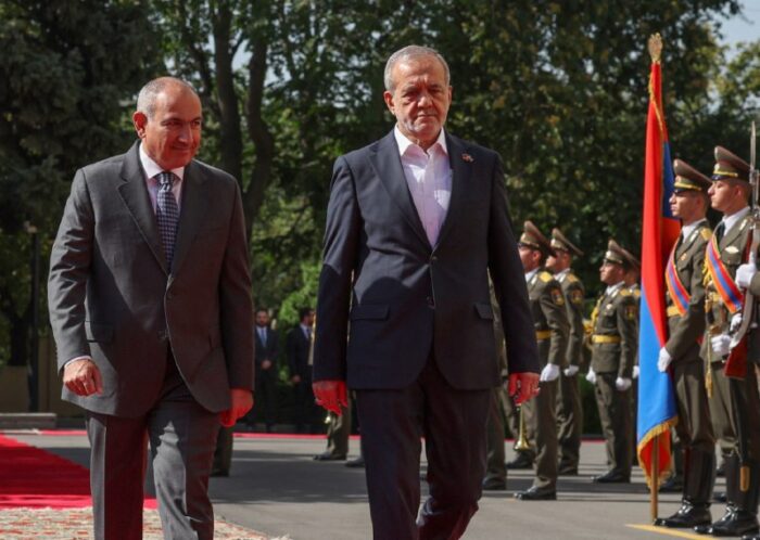 אסף רוזנצוייגנשיא איראן מסעוד פזשכיאן מבקר היום בארמניה ונפגש עם ראש הממשלה ניקול פשיניאן. במוקד הביקור: מאמצים איראניים...