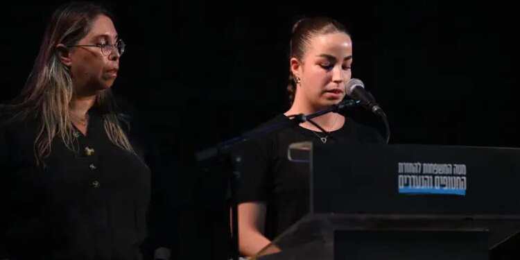 Otage libérée : « J’ai choisi de jeûner, dans les tunnels pour Tisha B’Av »