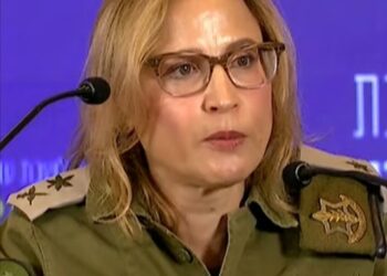 Accrochez-vous, ne hurlez pas : voici comment l’avocate générale militaire met nos soldats en danger