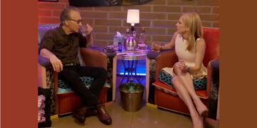 Bill Maher vs une militante antisémite : « si le Hamas avait l’arme nucléaire, combien de secondes avant qu’il l’utilise contre Israël ? 3 secondes ! »