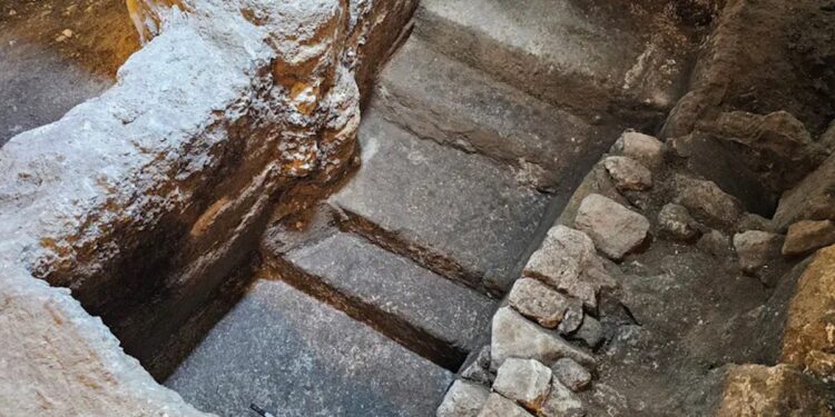 Un Mikvé de la période du Second Temple découverte au Mur Occidental – et toujours aucune trace du « peuple palestinien »