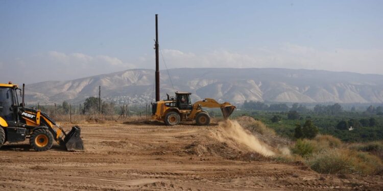 Début des travaux du mur de protection anti-terroriste à la frontière orientale – la plus longue