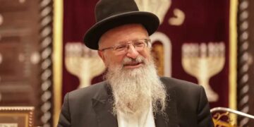 « Réveillez-vous, les juifs naïfs ! » Le rabbin Shmuel Eliyahu dénonce la haine antisémite éternelle derrière l’attaque en Australie