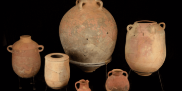Les archéologues israéliens lancent un projet pour retracer les origines de la poterie ancienne