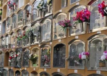 Barcelone tisse un mauvais coton : vandalisme au cimetière juif, plusieurs tombes profanées à Les Corts