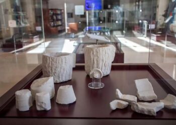 Une ancienne installation de production de vases en pierre découverte à Jérusalem – en poursuivant des voleurs !