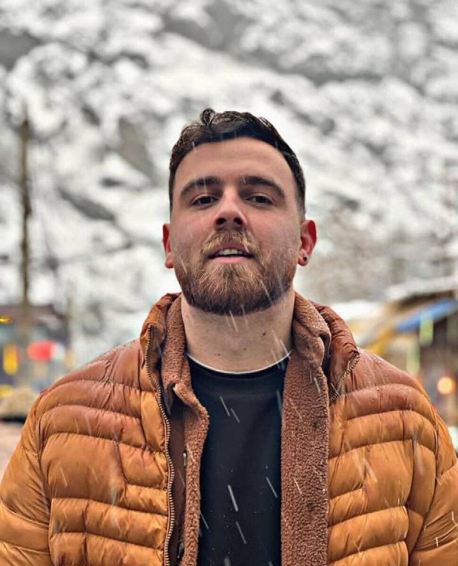 קרן בצלאלדיווח באיראן: המפגין ארפן סולטני שאמור היה להיות מוצא להורג ותמונתו זכתה לתהודה בין-לאומית שוחרר בערבות, כך מפר...