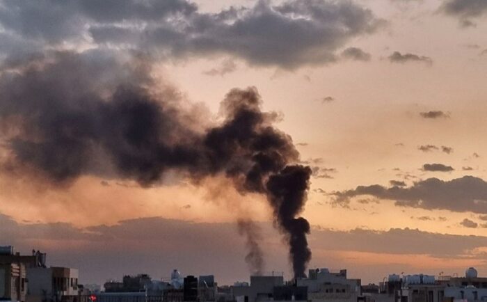 אסף רוזנצוייגלאורך הלילה והבוקר: תקיפות נרחבות בעיר אספהאן שבאיראן. במקביל נשמעו פיצוצים בטהראן, שיראז, תבריז, ח'ורמאבאד...