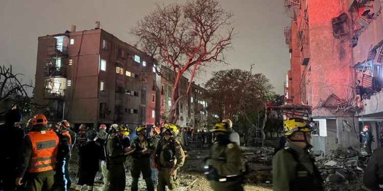 175 blessés suite aux tirs de missiles – Résumé de la nuit du 21 au 22 mars