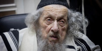 Un rabbin influent ordonne aux députés Haredi de travailler à la dissolution de la Knesset