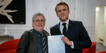 Du bagout, des réseaux et une immense imposture