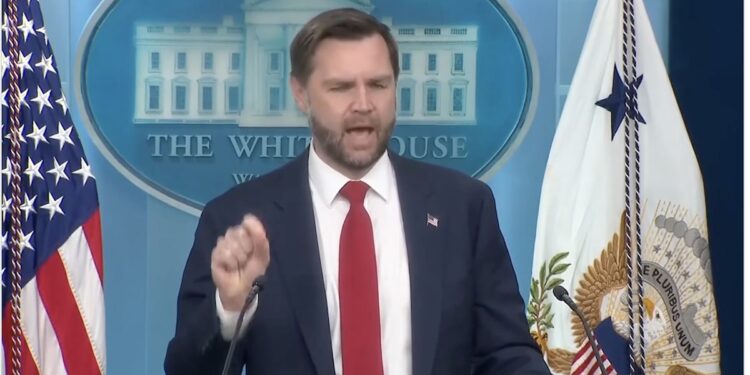 JD Vance diffuse des propos mensongers sur Israël