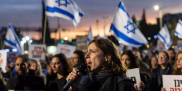 La gauche a instrumentalisé la douleur des familles. Renversera-t-elle Netanyahou ?