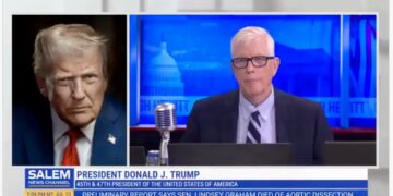Trump : « On va leur mettre une sacrée raclée ce soir, et on va leur en mettre une autre demain »